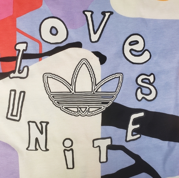 NWT Unisex Adidas Love Unites AOP - Picture 2 of 5